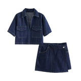 Ensemble bleu foncé